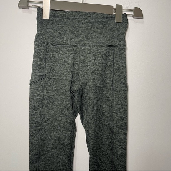 OFFLINE by Aerie Women’s forest green 7/8 athletic Leggings Size S High Rise - Picture 2 of 10